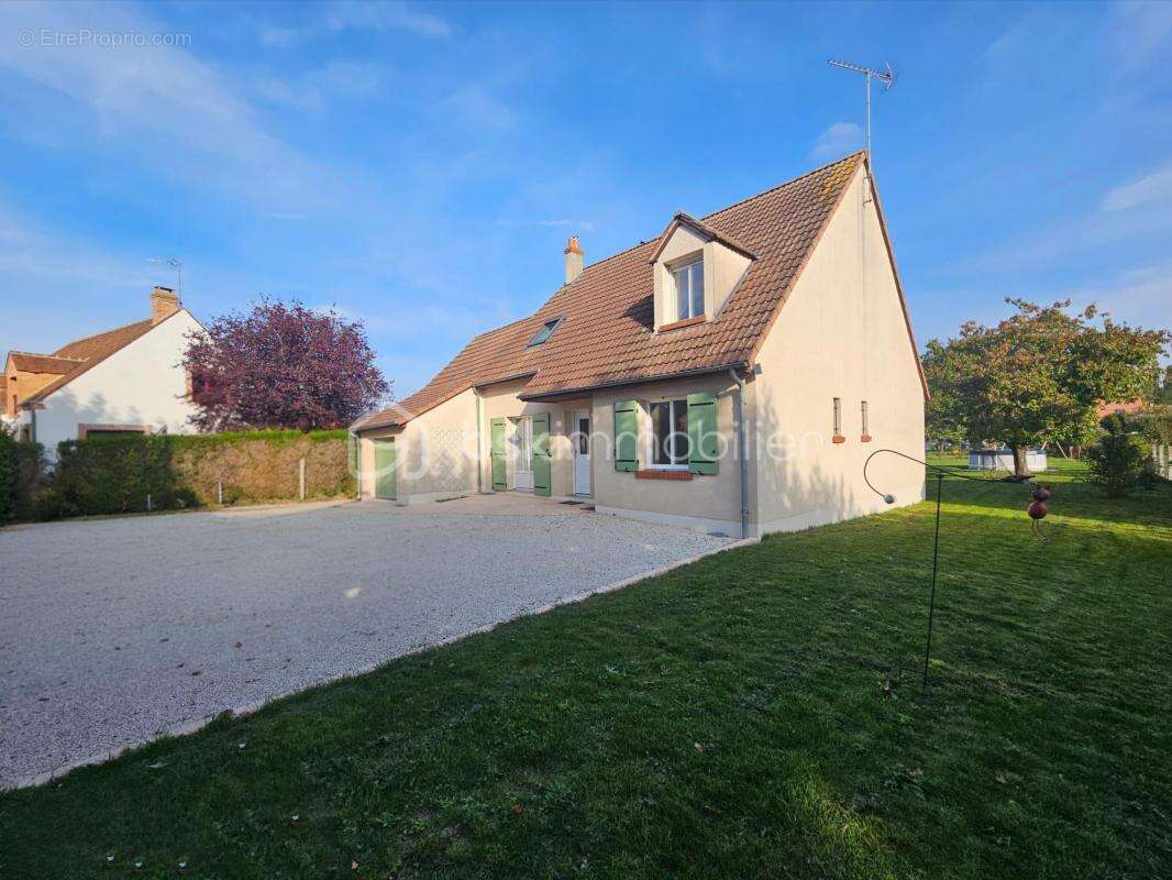 Maison à SULLY-SUR-LOIRE