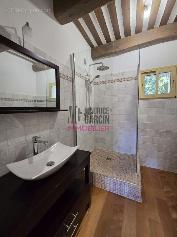 Maison à SAUMANE-DE-VAUCLUSE