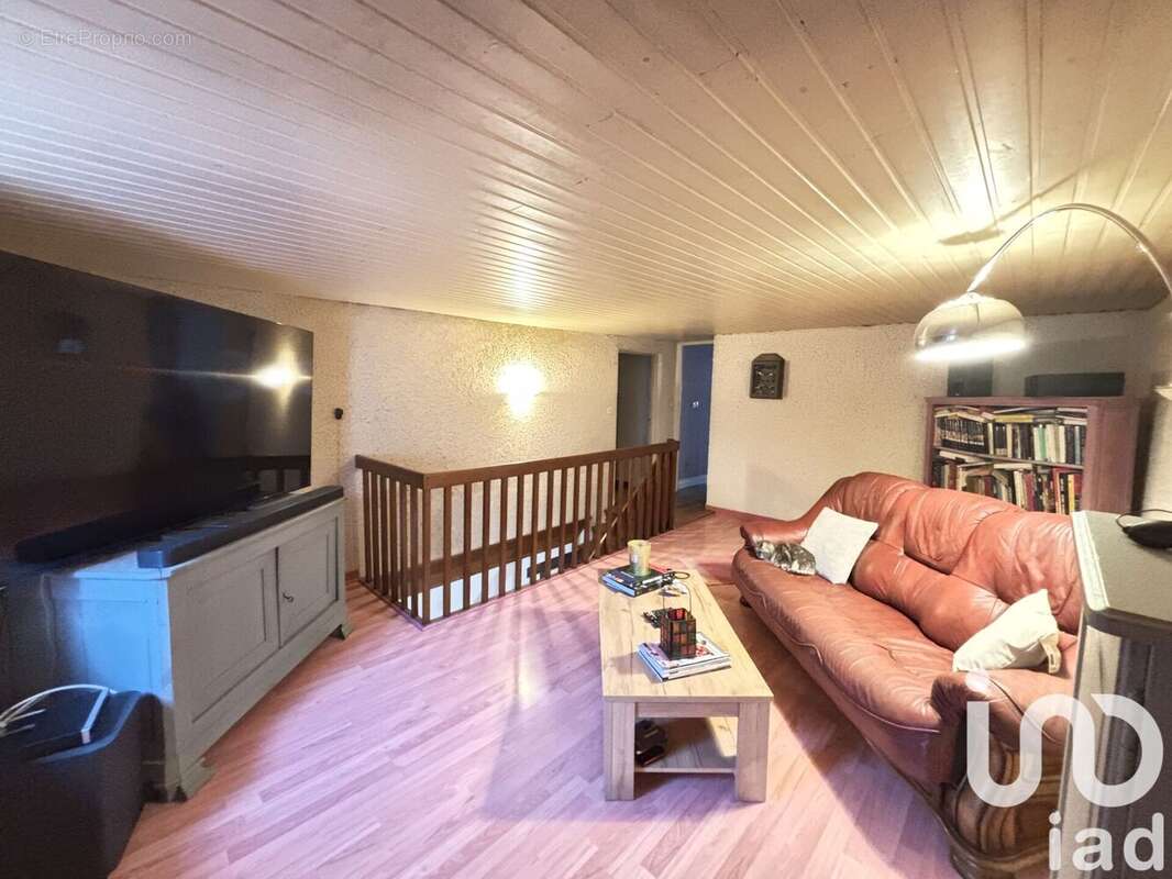 Photo 6 - Maison à ILLOUD