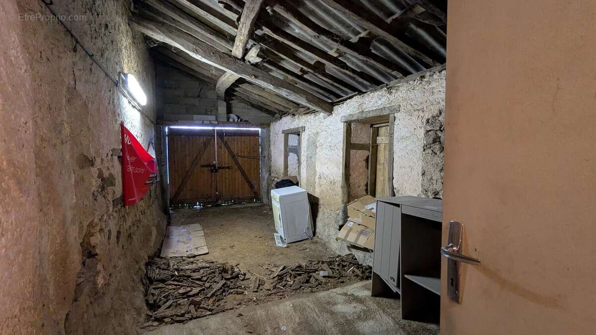 Maison à MONTMORILLON