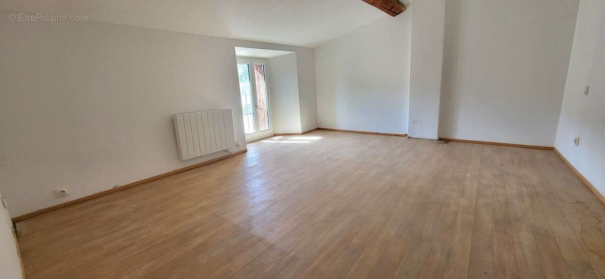 Maison à LADERN-SUR-LAUQUET