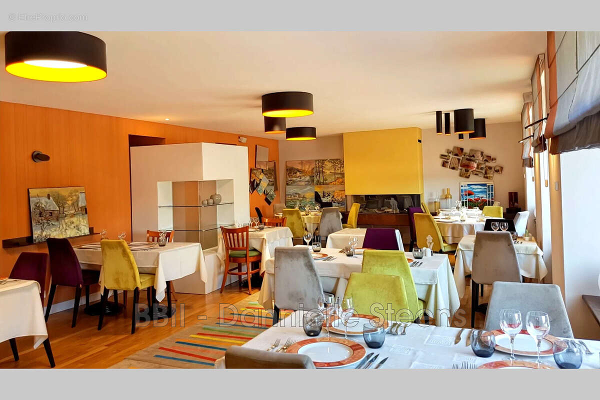 Maison 340 m² à Corlay  - photo 4