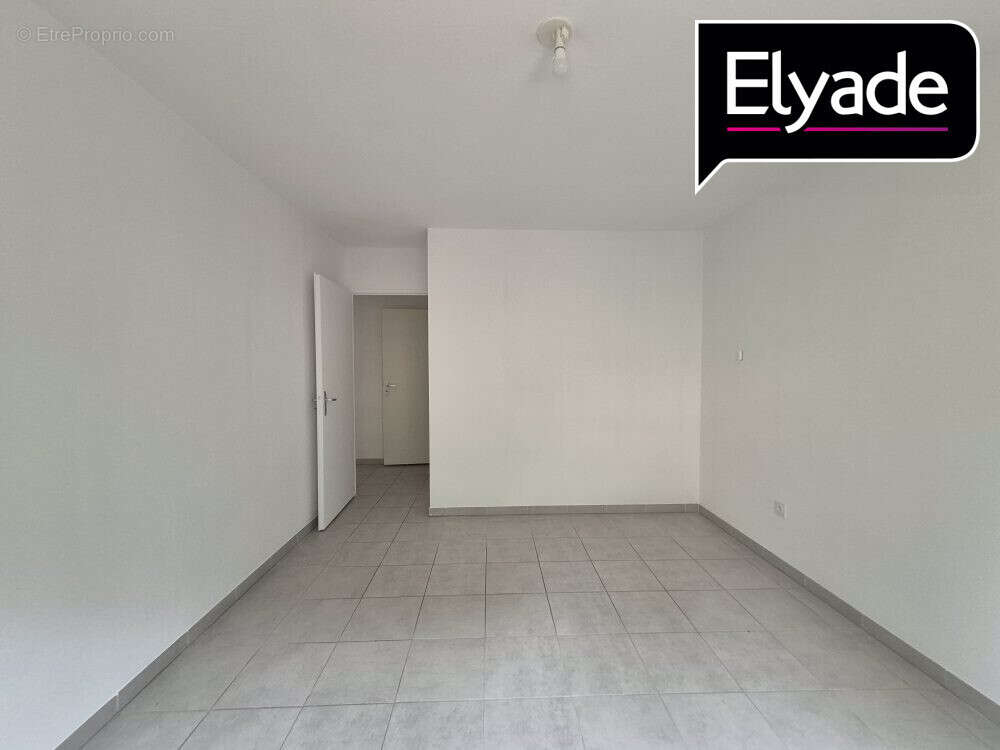 Appartement à LA LONDE-LES-MAURES