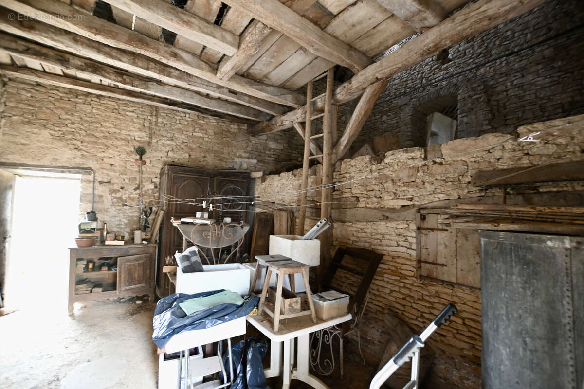 Maison à ASQUINS