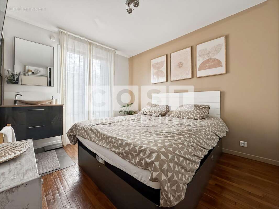 Appartement à CLICHY