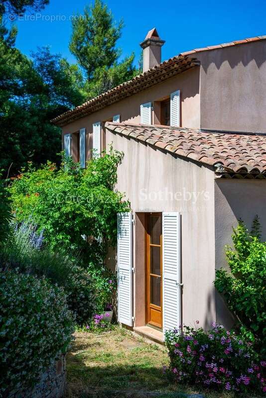 Maison à GASSIN