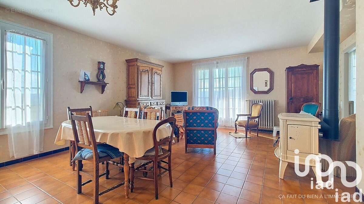 Photo 4 - Maison à EPINEUIL