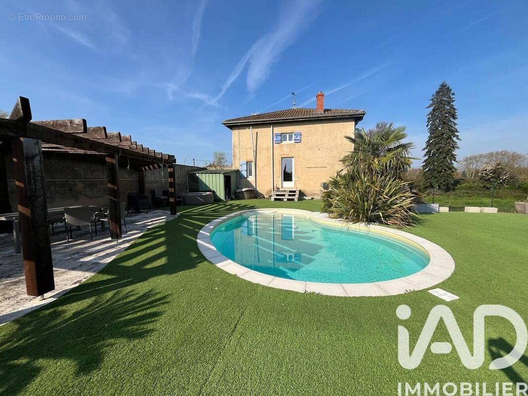 Photo 1 - Maison à MACON