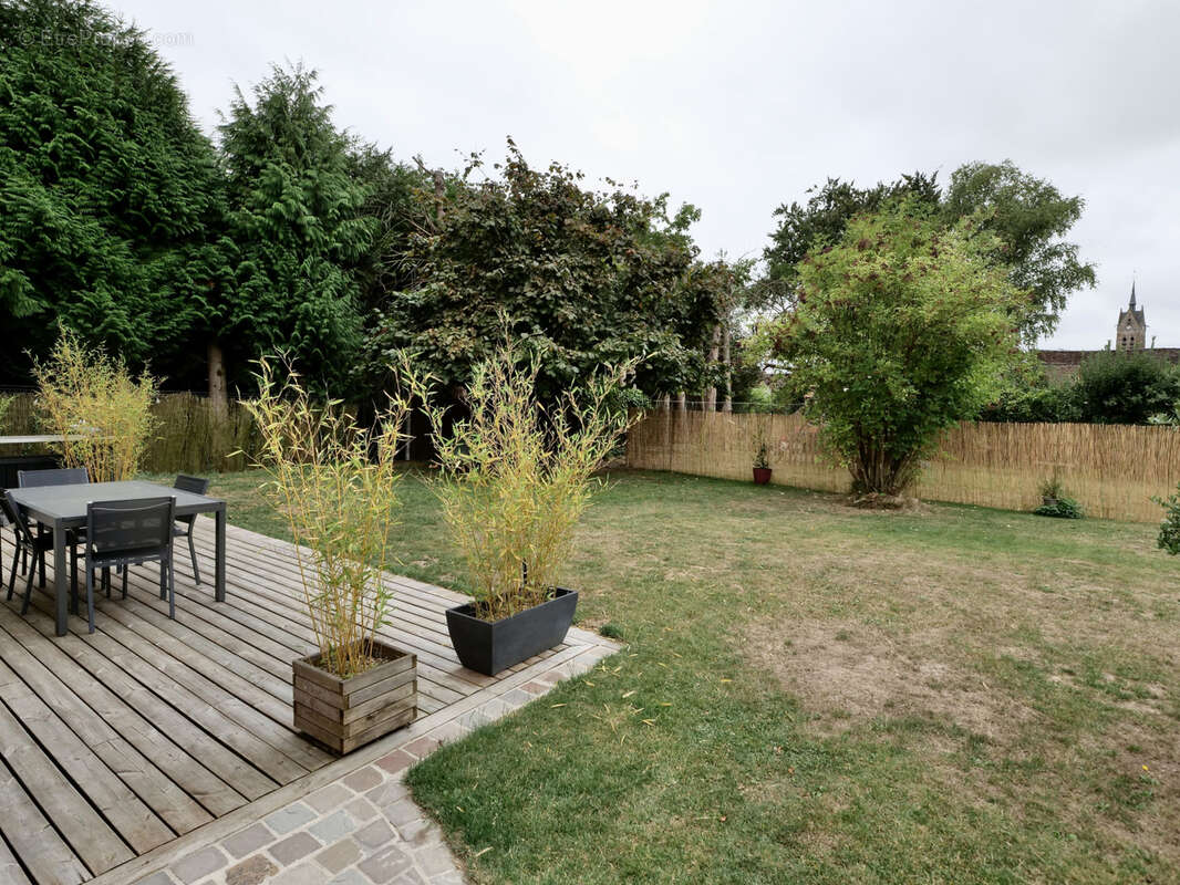 Maison à LE CHATELET-EN-BRIE