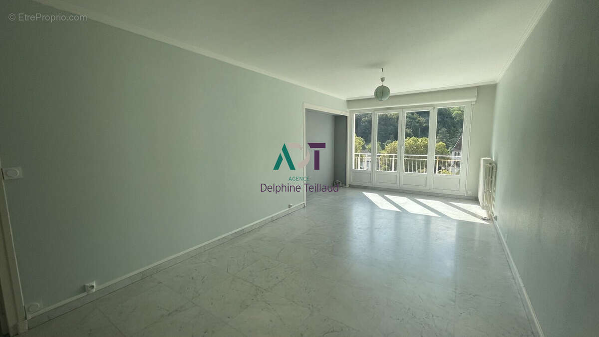 Appartement à GIERES