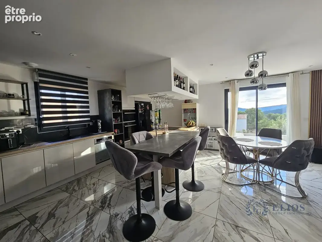 Maison 4 pièces 117 m² à vendre à Plan-D'aups-Sainte-Baume (83640) - photo 2
