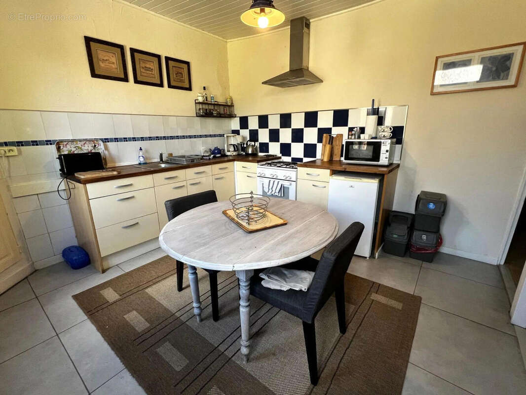 5 JAN - GITE - Maison à SAINT-JUNIEN