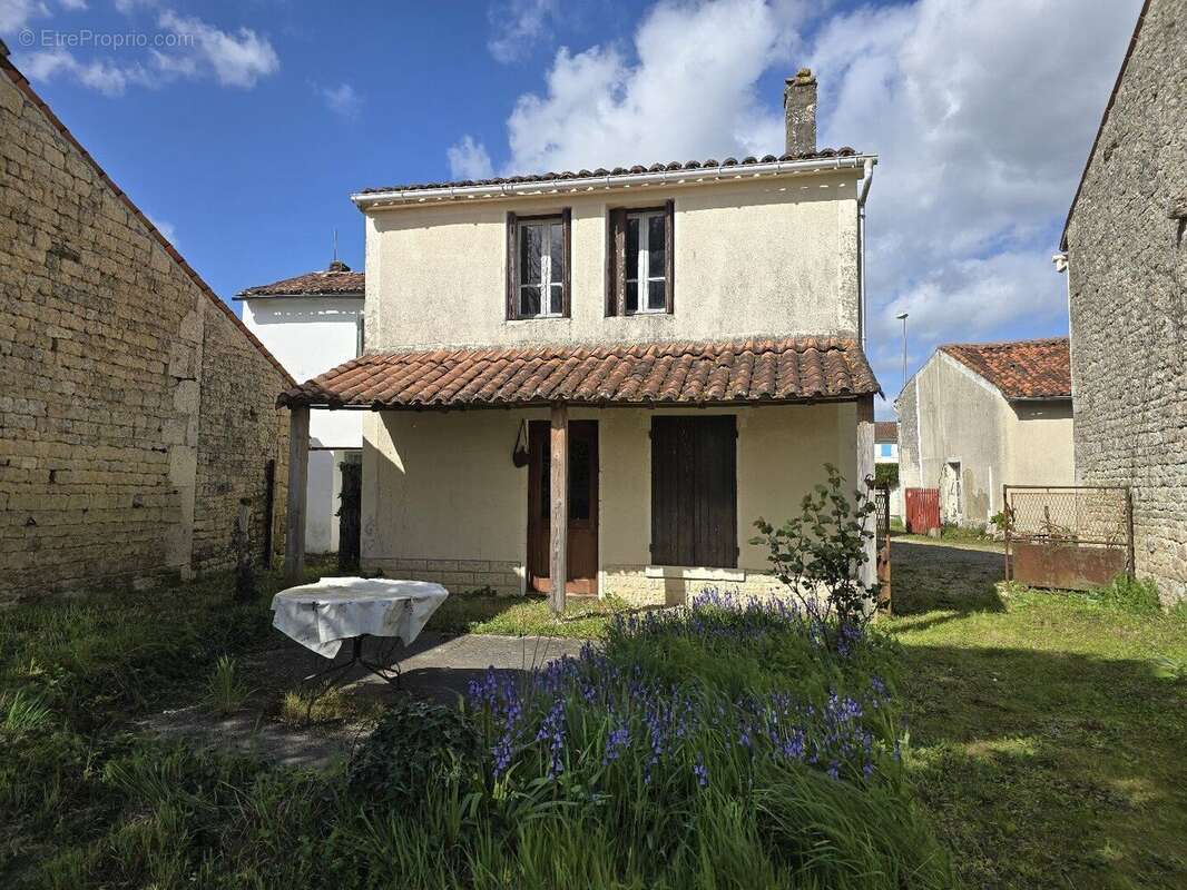 Maison à COIVERT