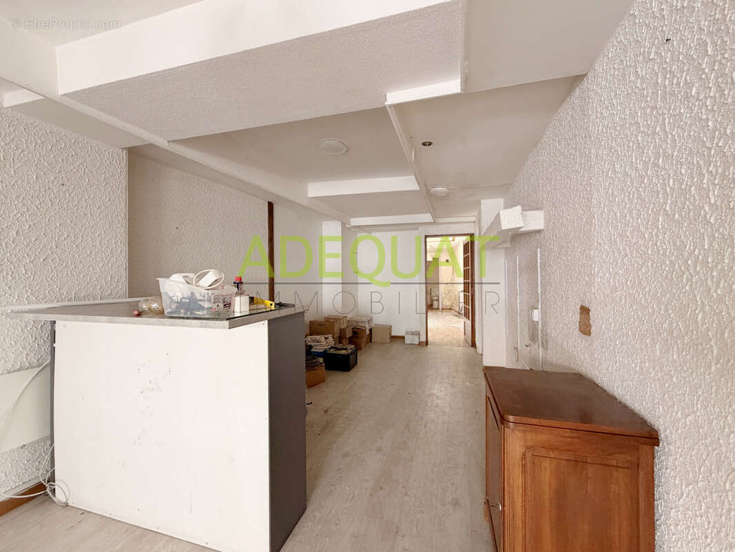 Ideal investisseurs et marchands de biens - immeuble avec combles amenageables et cave - photo 4