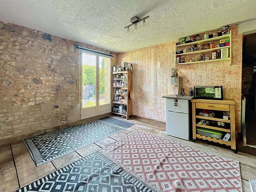 Appartement à LARZAC