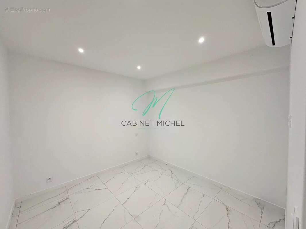 Appartement à VALBONNE