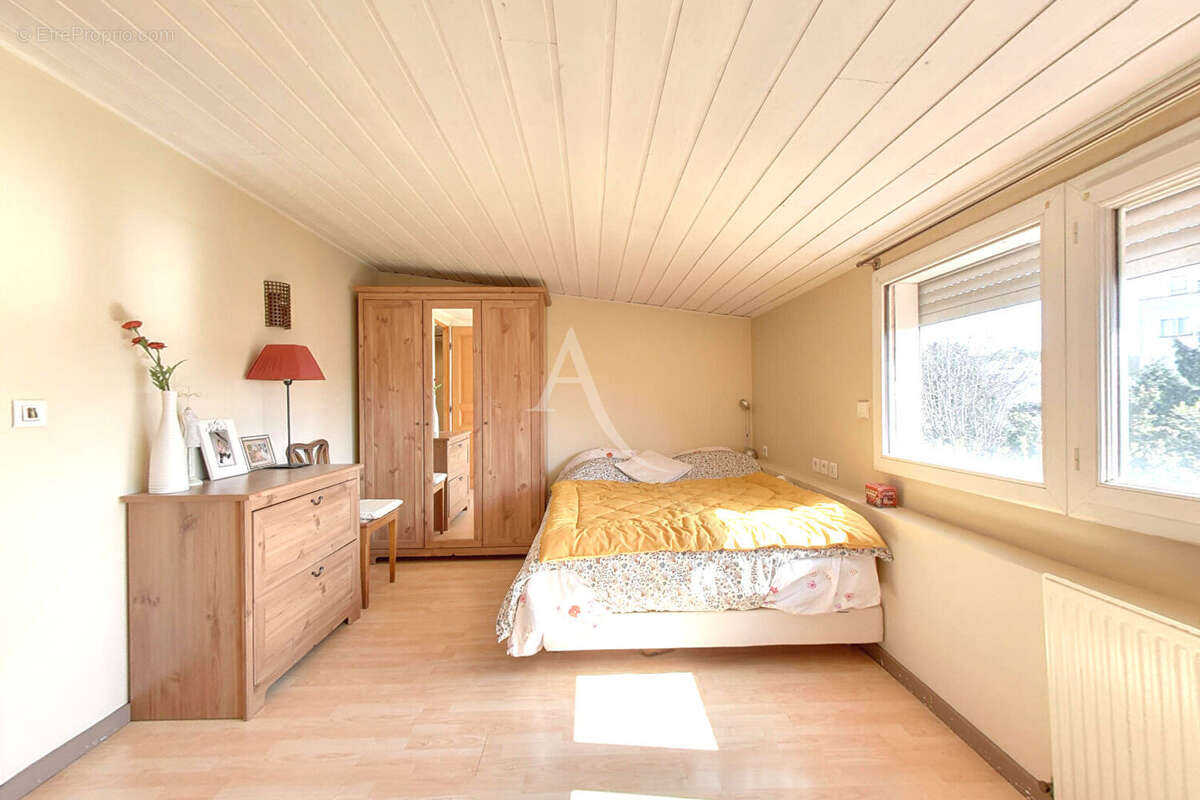 Maison à BRY-SUR-MARNE