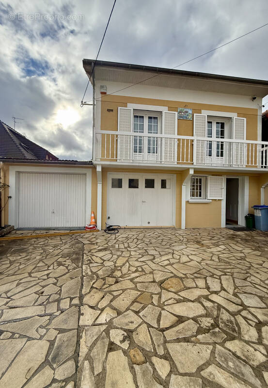Maison à AULNAY-SOUS-BOIS