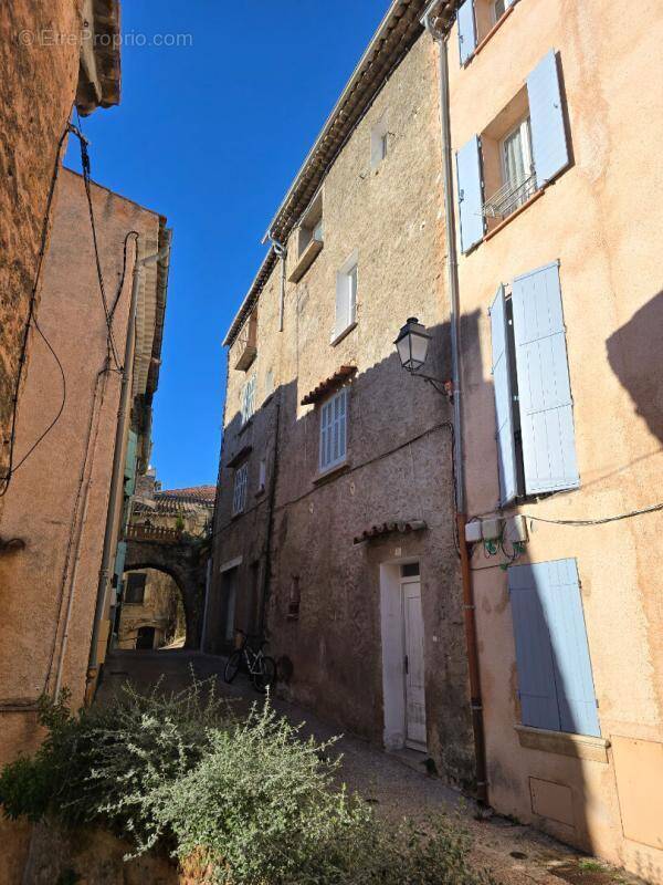 Maison à LA MOTTE