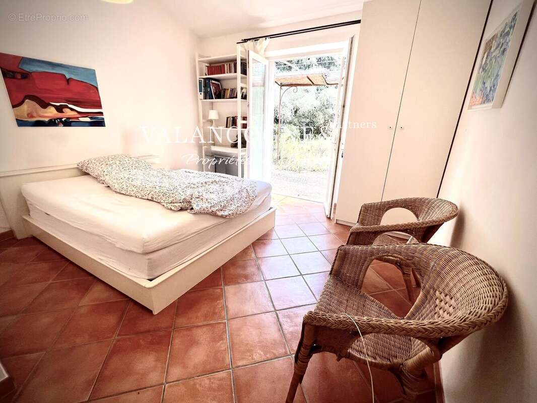 Élégante maison provençale avec piscine - photo 9