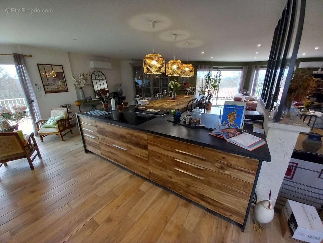 Maison à PUY-L'EVEQUE