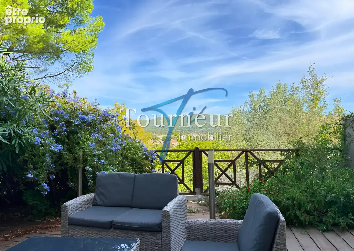 Sanary les picotieres villa vue degagee de 90m2 sur 570m2 terrain paysager avec piscine - photo 8