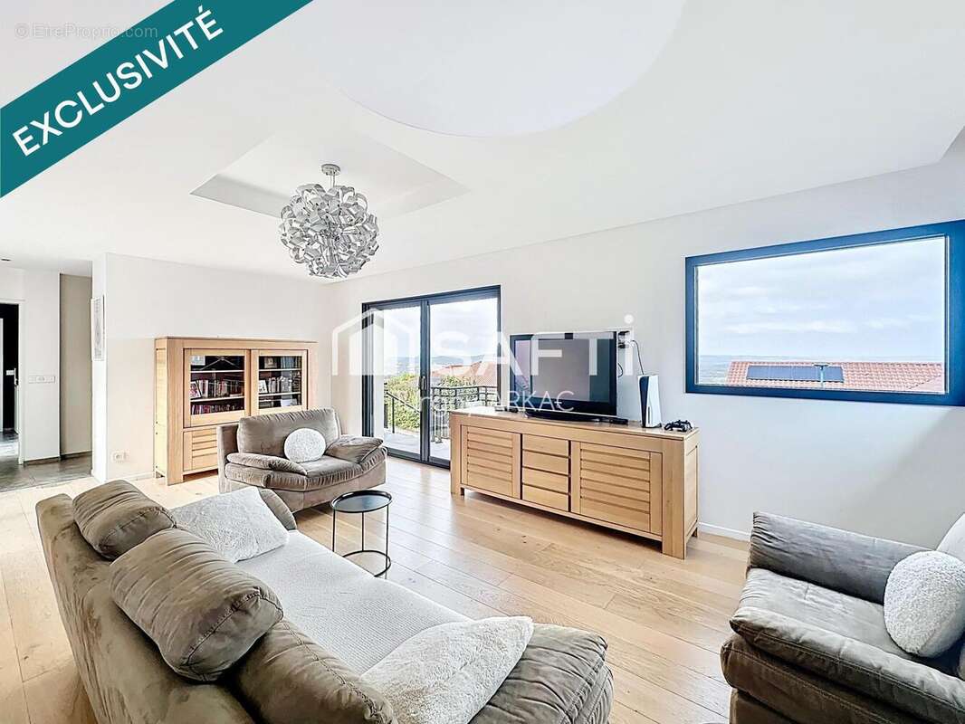 Photo 8 - Maison à BOURGOIN-JALLIEU