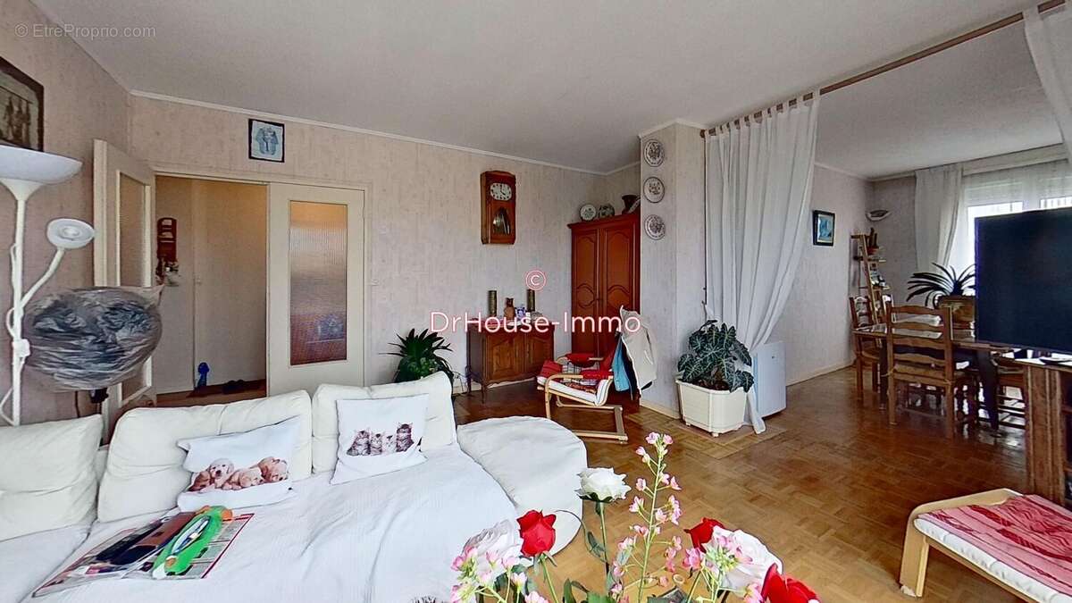 Appartement à SAINT-GRATIEN