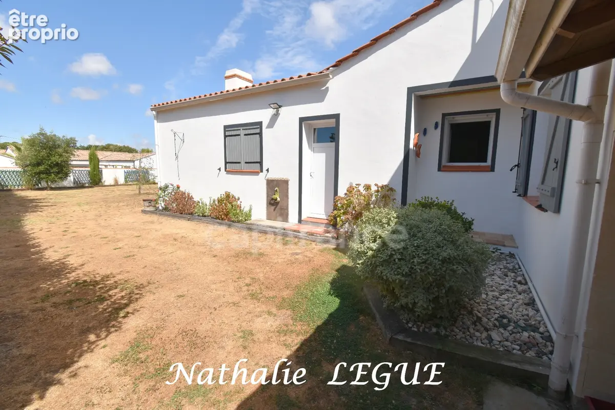 Vendée (85) entre CHALLANS et NOIRMOUTIER BEAUVOIR sur MER  Maison à vendre 8 pièces , 160 m², 4 chambres , 1 bureau ,3 WC garag - photo 10