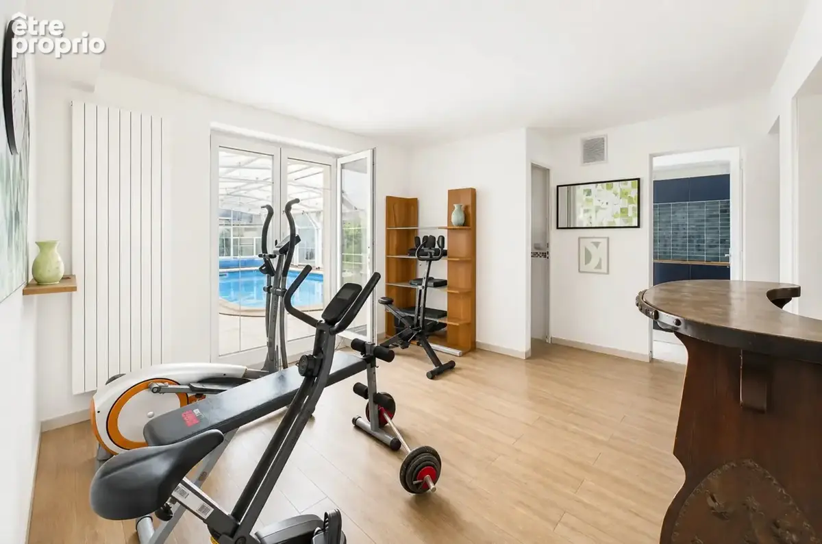 Maison à vendre 10 pièces avec piscine a MONTFERMEIL (93) - photo 11