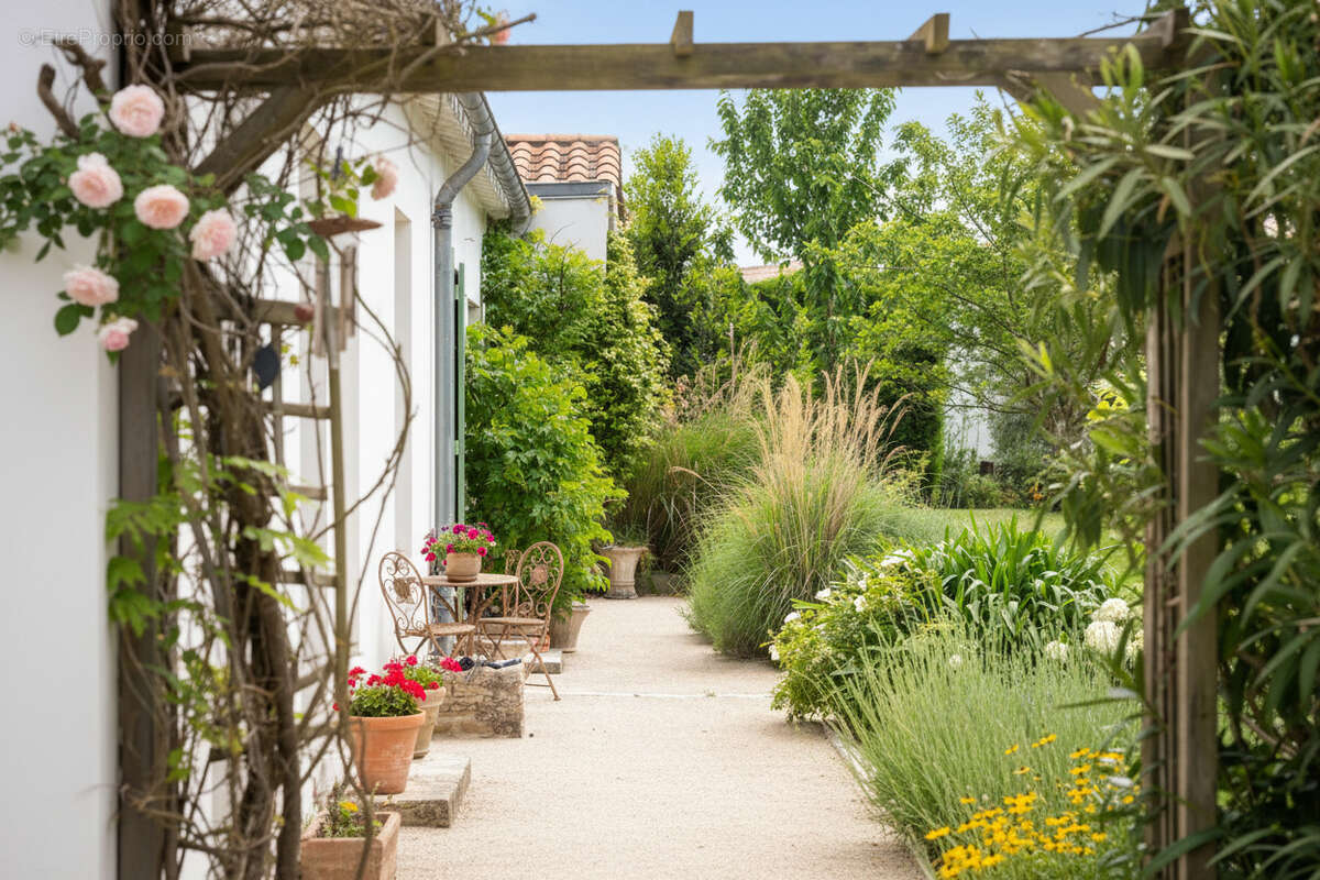 Maison à LA FLOTTE