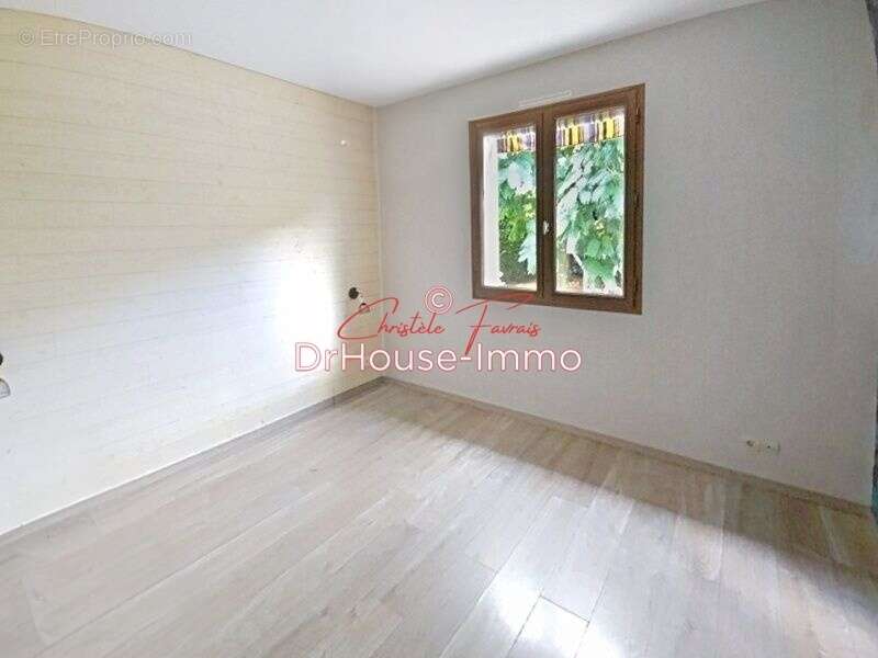 Maison à LOUVIGNE-DU-DESERT