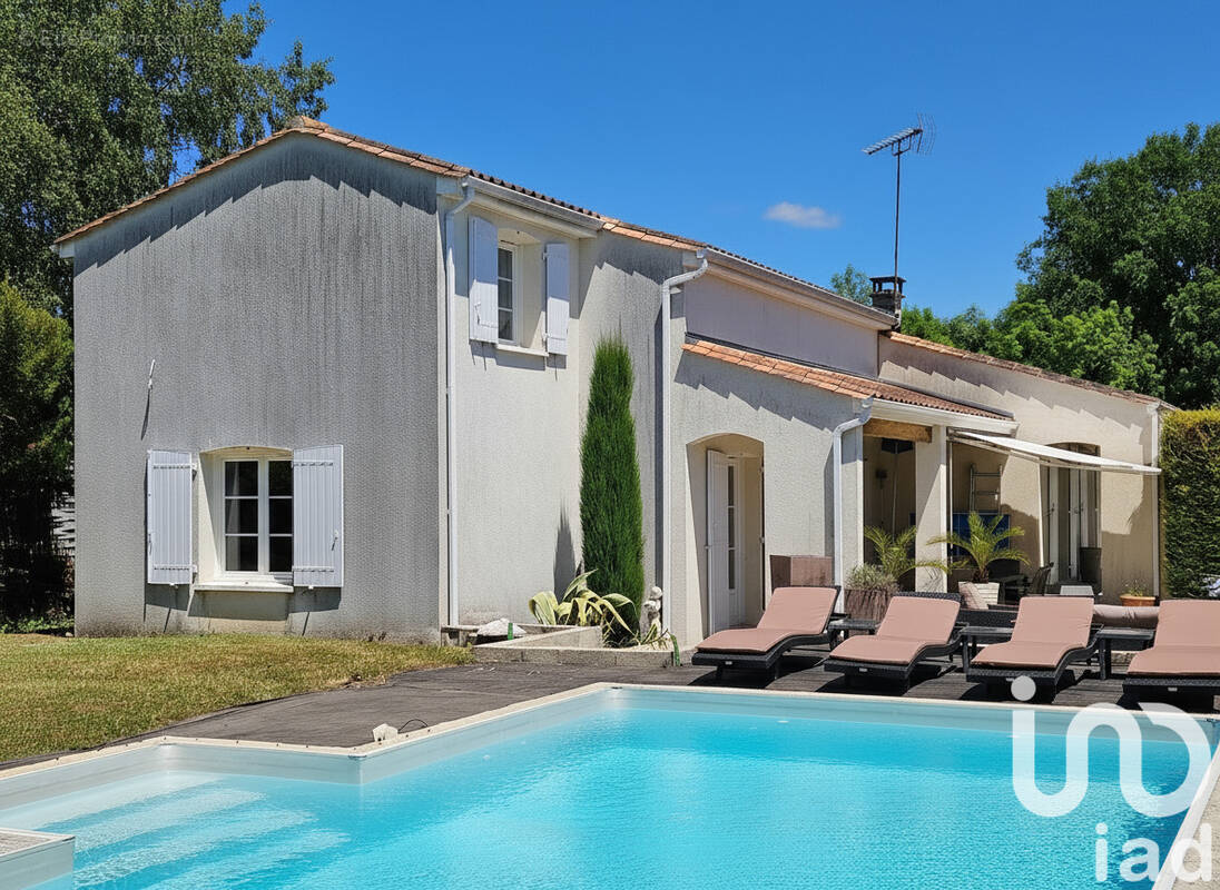 Photo 1 - Maison à ARS