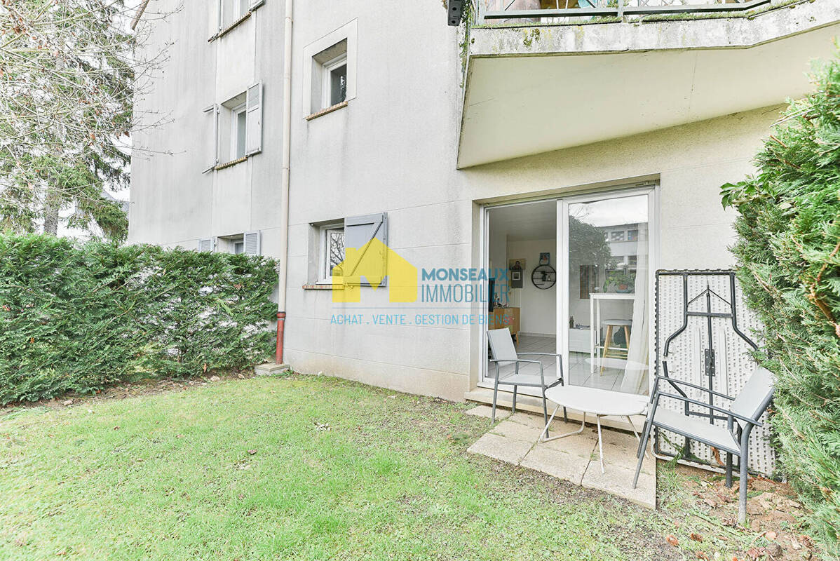 Appartement à SAINTE-GENEVIEVE-DES-BOIS