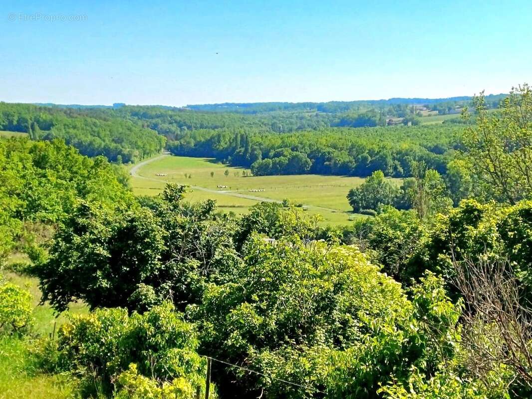 Appartement à RAZAC-DE-SAUSSIGNAC