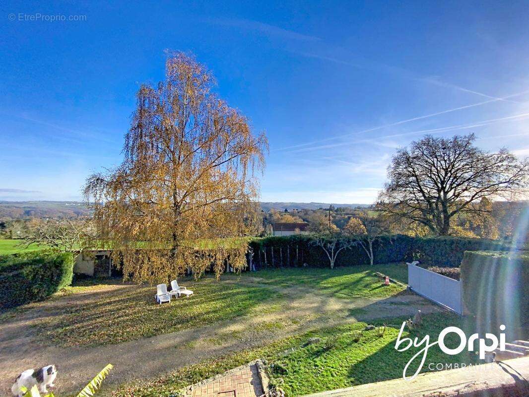 Maison à SAINT-ELOY-LES-MINES