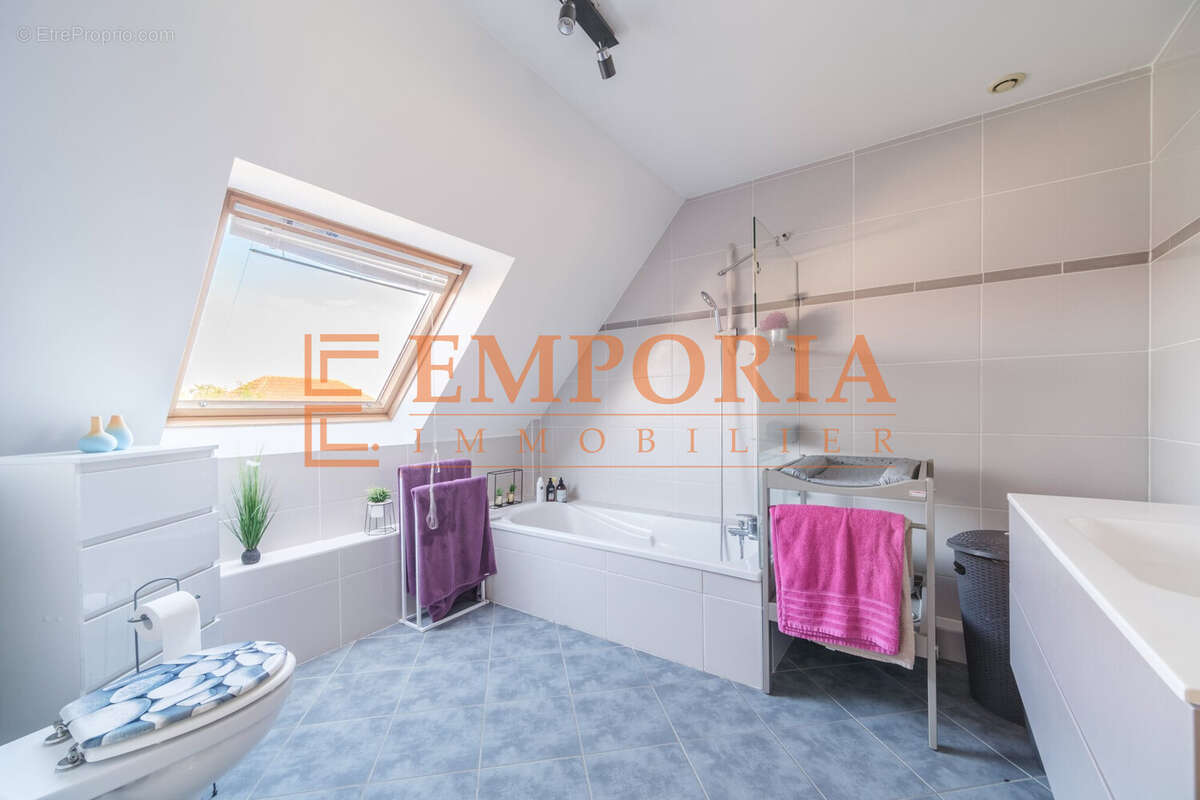 Maison à MORSCHWILLER-LE-BAS