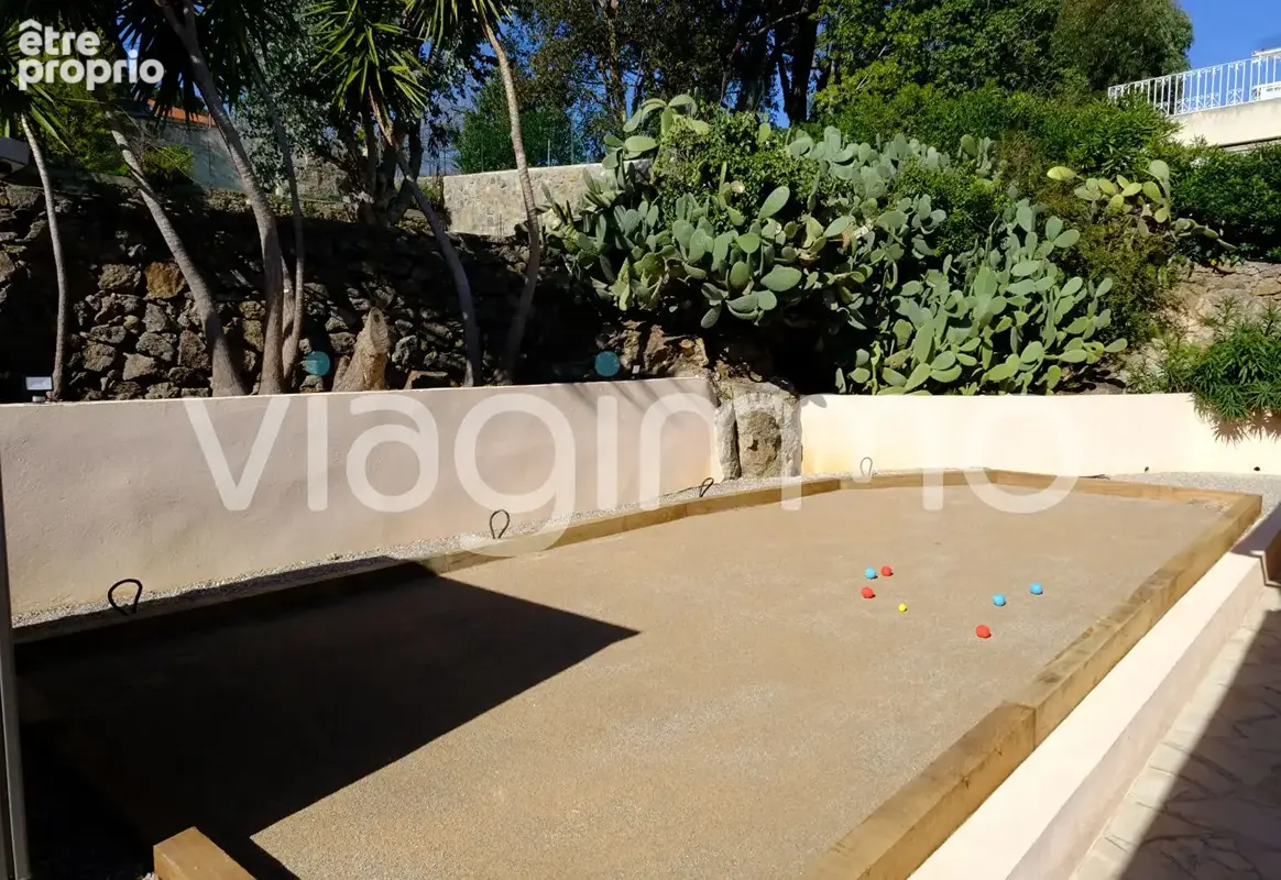Maison Vaullauris- Hauteurs Golfe Juan 4 pièce(s) 132.15 m2 avec belle vue mer - photo 3
