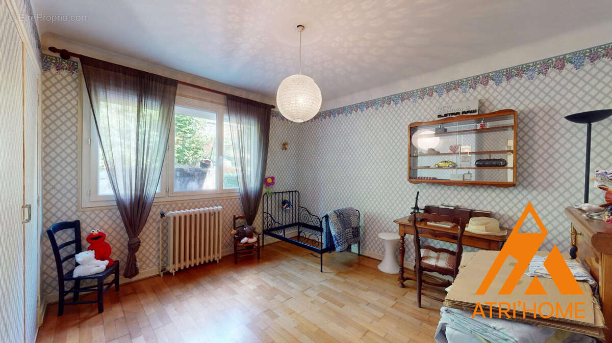 Maison 151 m² à Aurillac  - photo 7