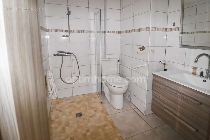 Appartement à FONTAINE