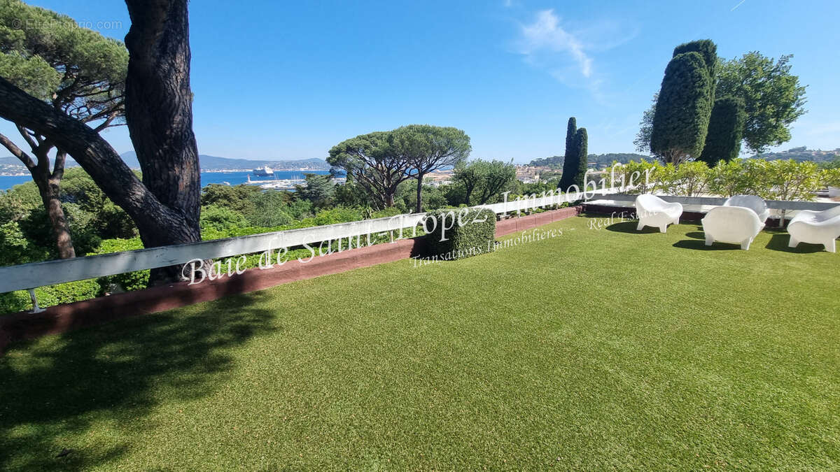 Appartement à SAINT-TROPEZ