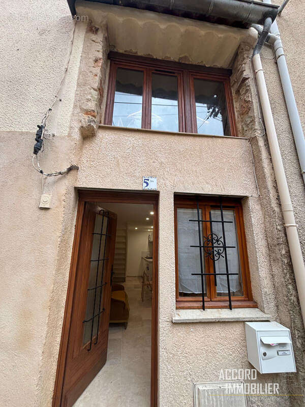 Maison à CREISSAN