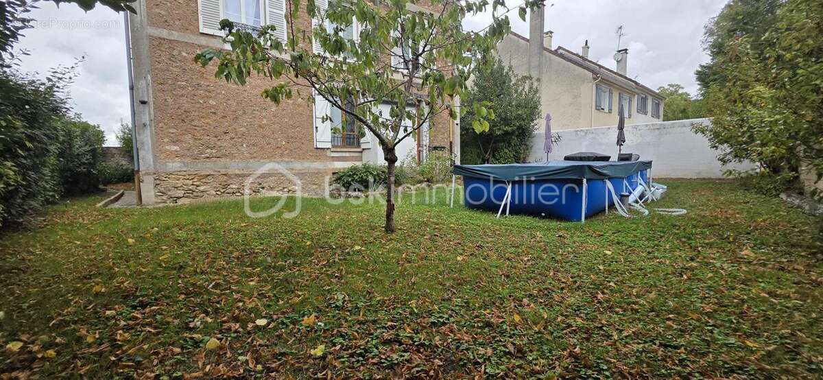 Appartement à SAINT-GERMAIN-LES-CORBEIL