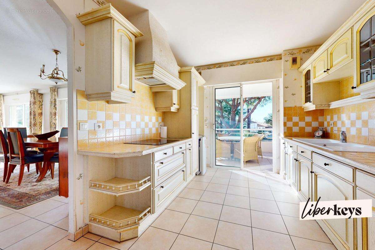 Appartement à SAINT-RAPHAEL