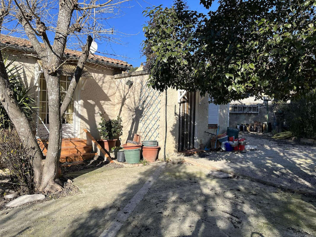 Maison à LE BARROUX