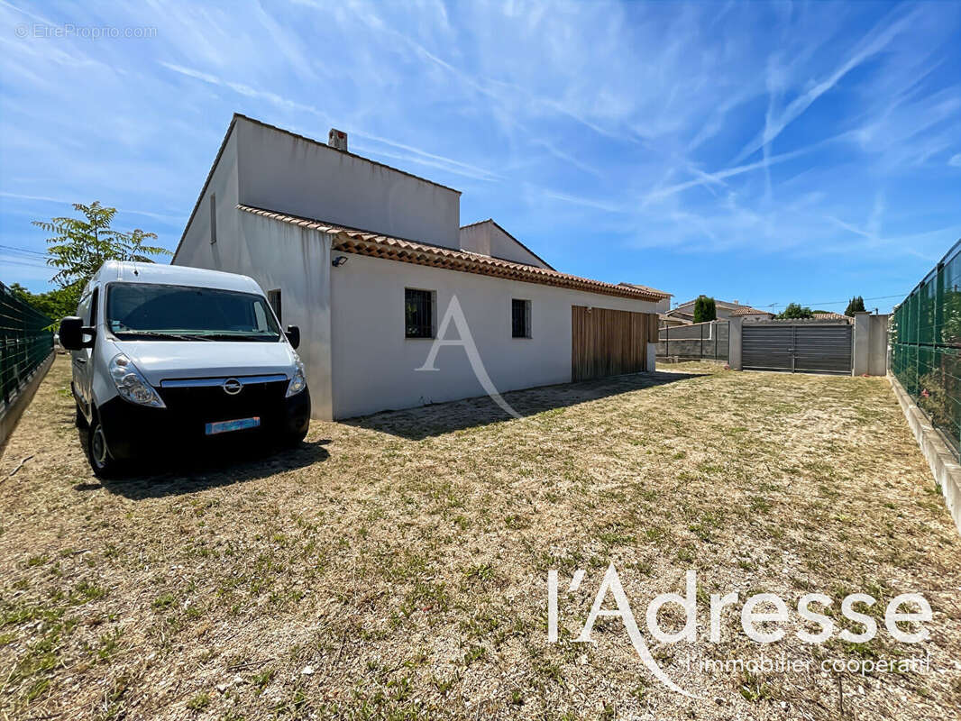 Murs Commerciaux - 250 m2 - photo 7