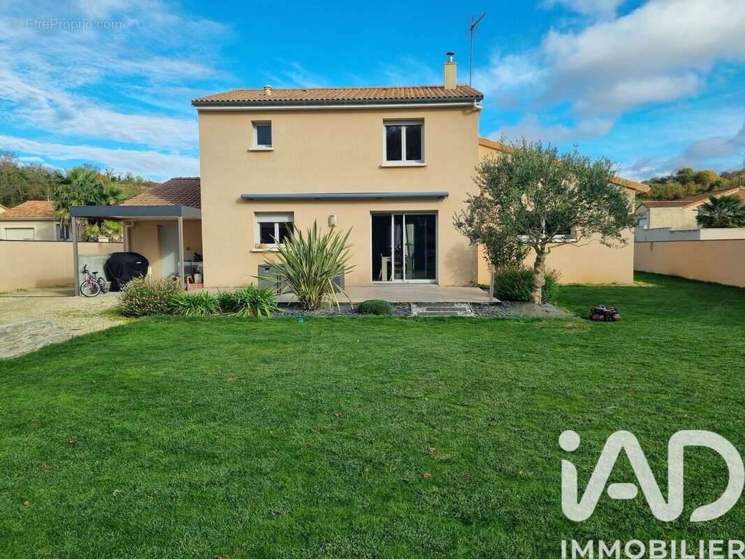 Photo 2 - Maison à DOUE-LA-FONTAINE