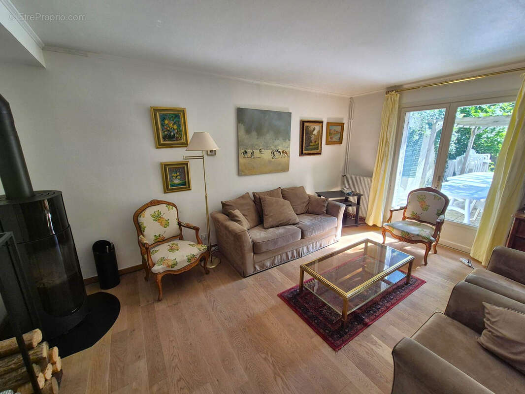 Maison à JOUY-EN-JOSAS