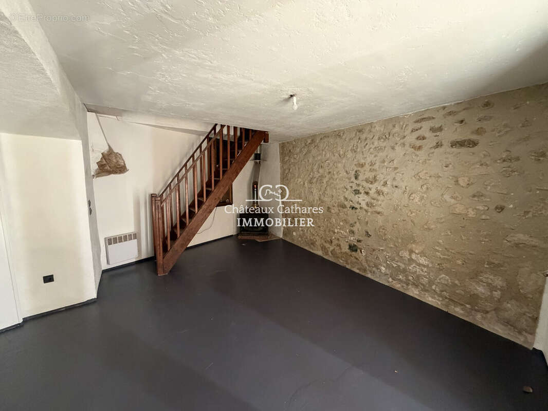 Maison à DUILHAC-SOUS-PEYREPERTUSE