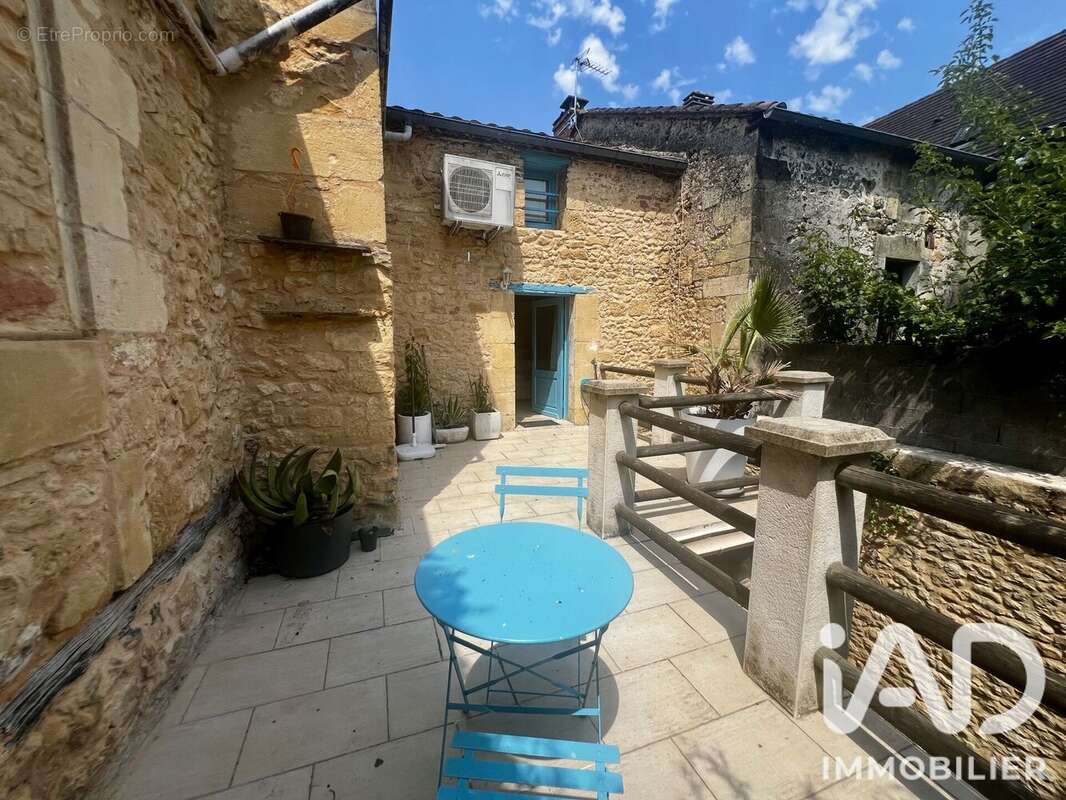Appartement 70 m² à Lalinde  - photo 3